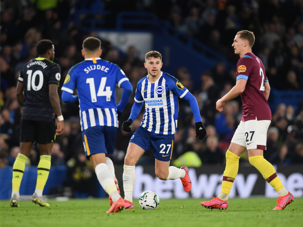 英超大爆发：六队问鼎九队晋级欧战创纪录